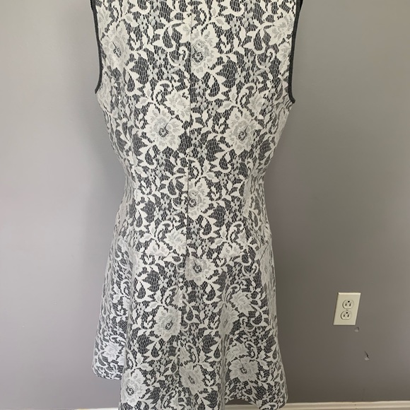 Club Monaco cocktail dress - Picture 2 of 5